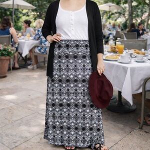 DREAM INVESTOR MAXI SKIRT